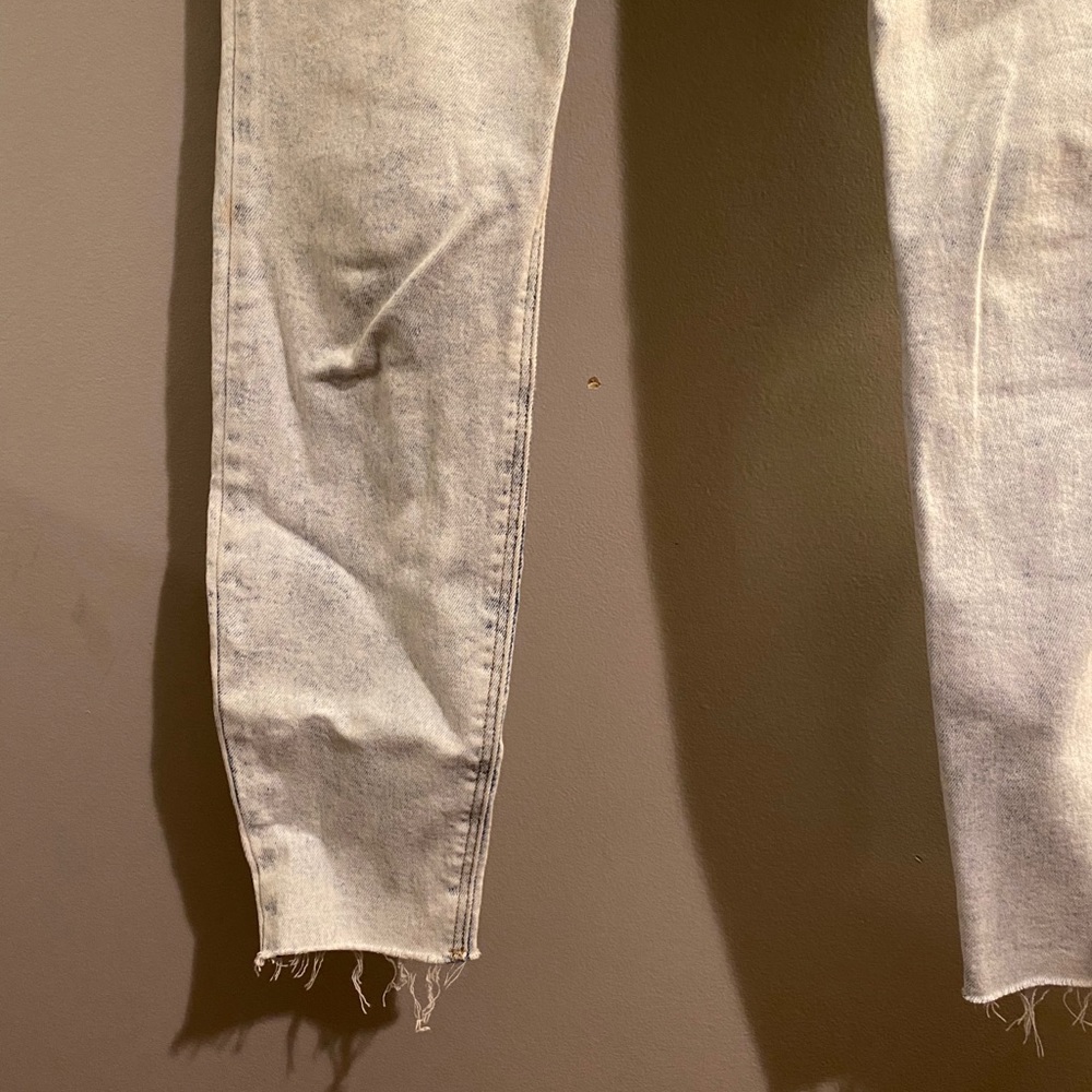 Jeans - Picture 2 of 3